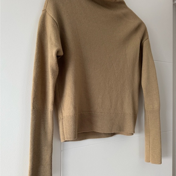 Aritzia Wilfred Cyprie Sweater - Picture 2 of 6